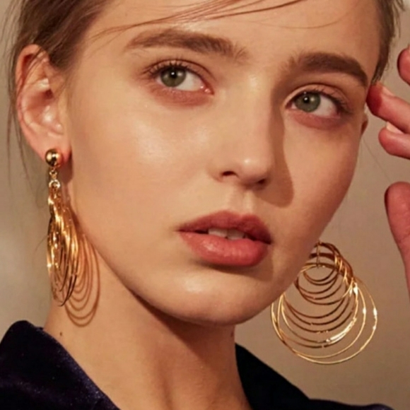 🎀Fun, Fashionable Circular Dangle Earrings - Picture 8 of 8